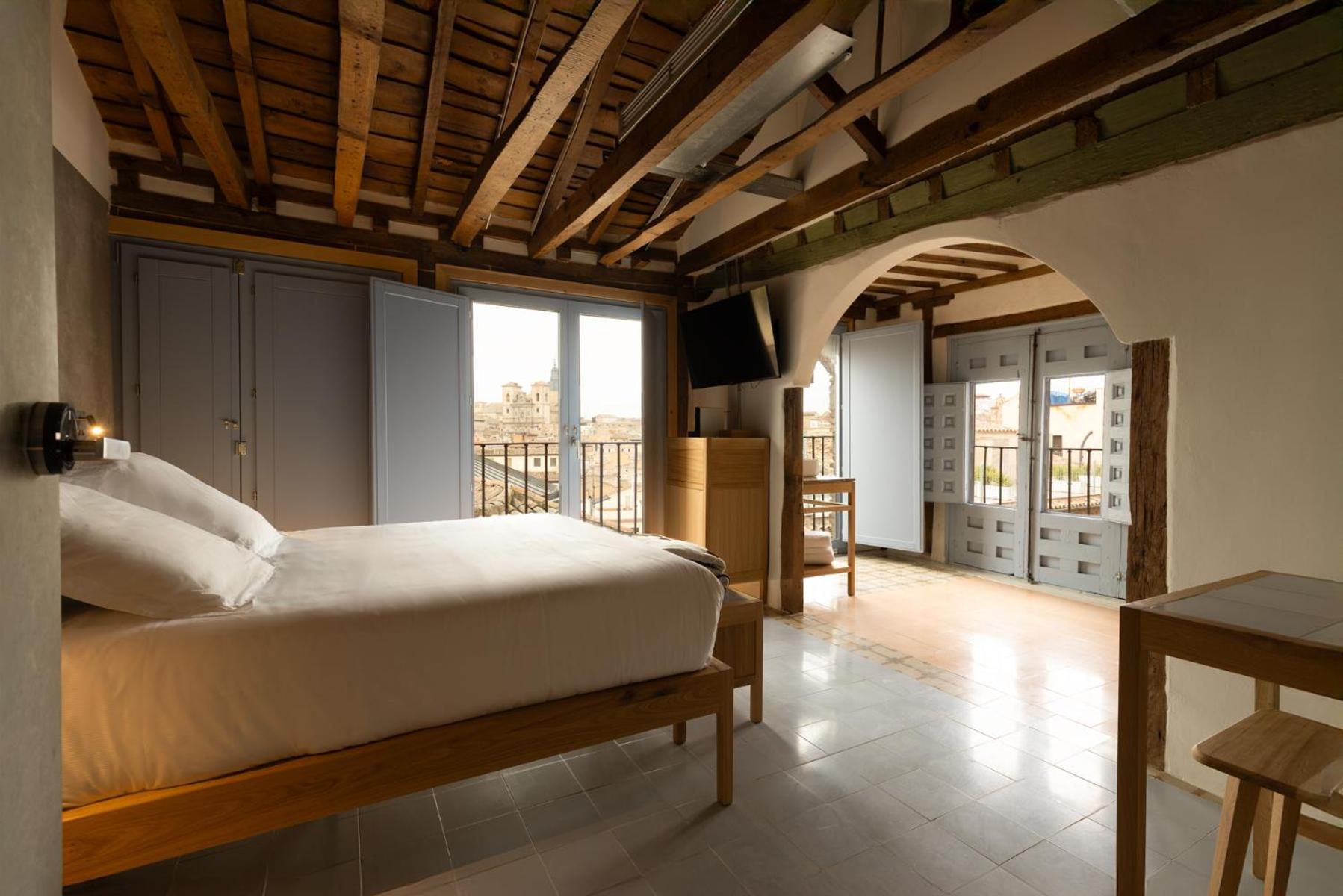 Hotel Carlos V Толедо Екстериор снимка