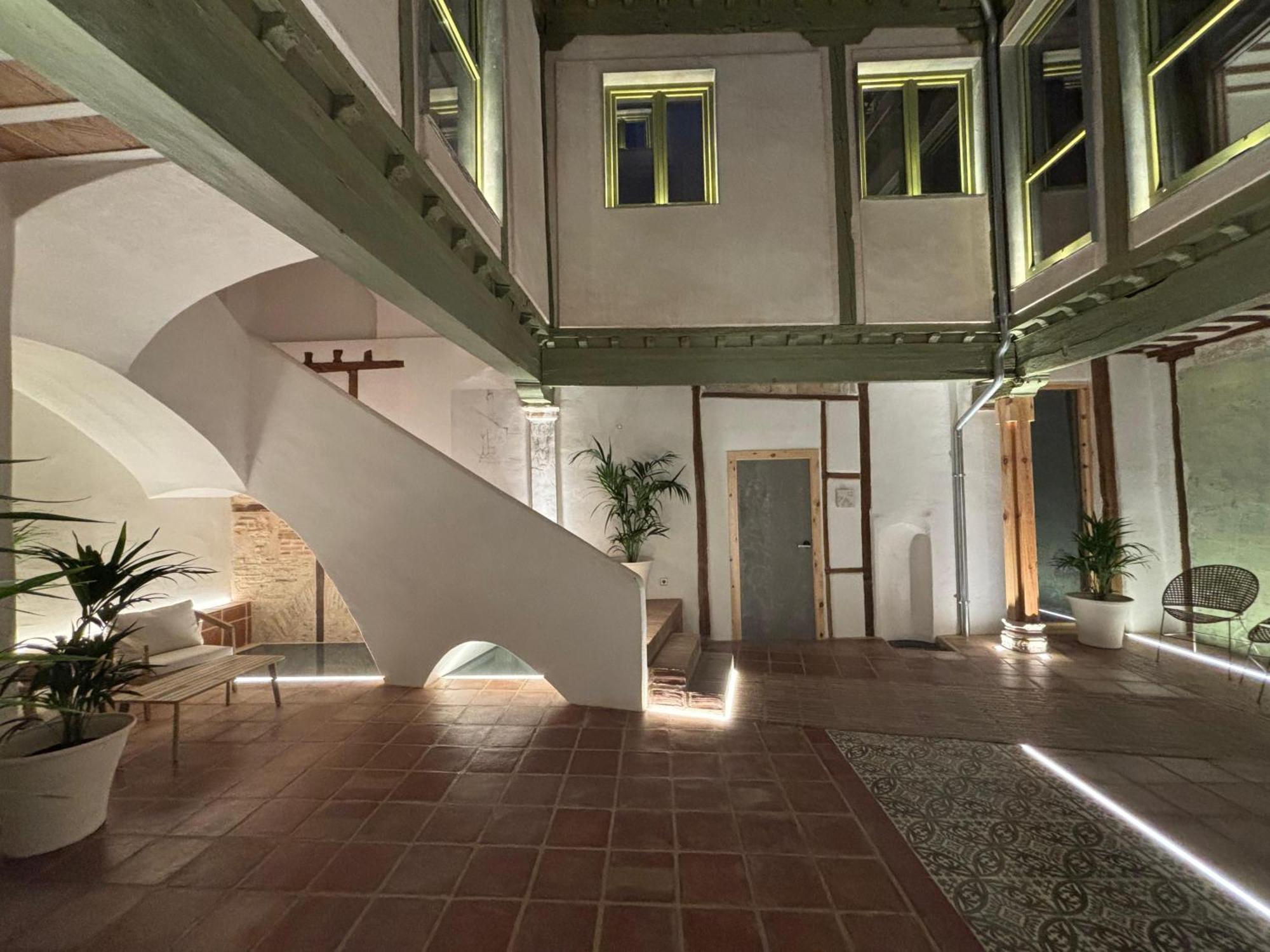 Hotel Carlos V Толедо Екстериор снимка