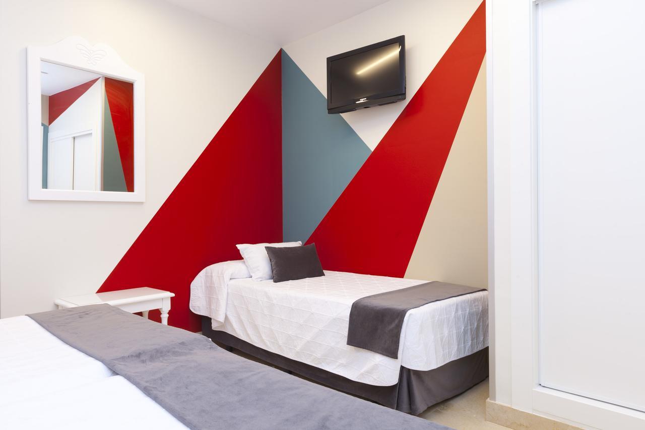 Hotel Carlos V Толедо Екстериор снимка