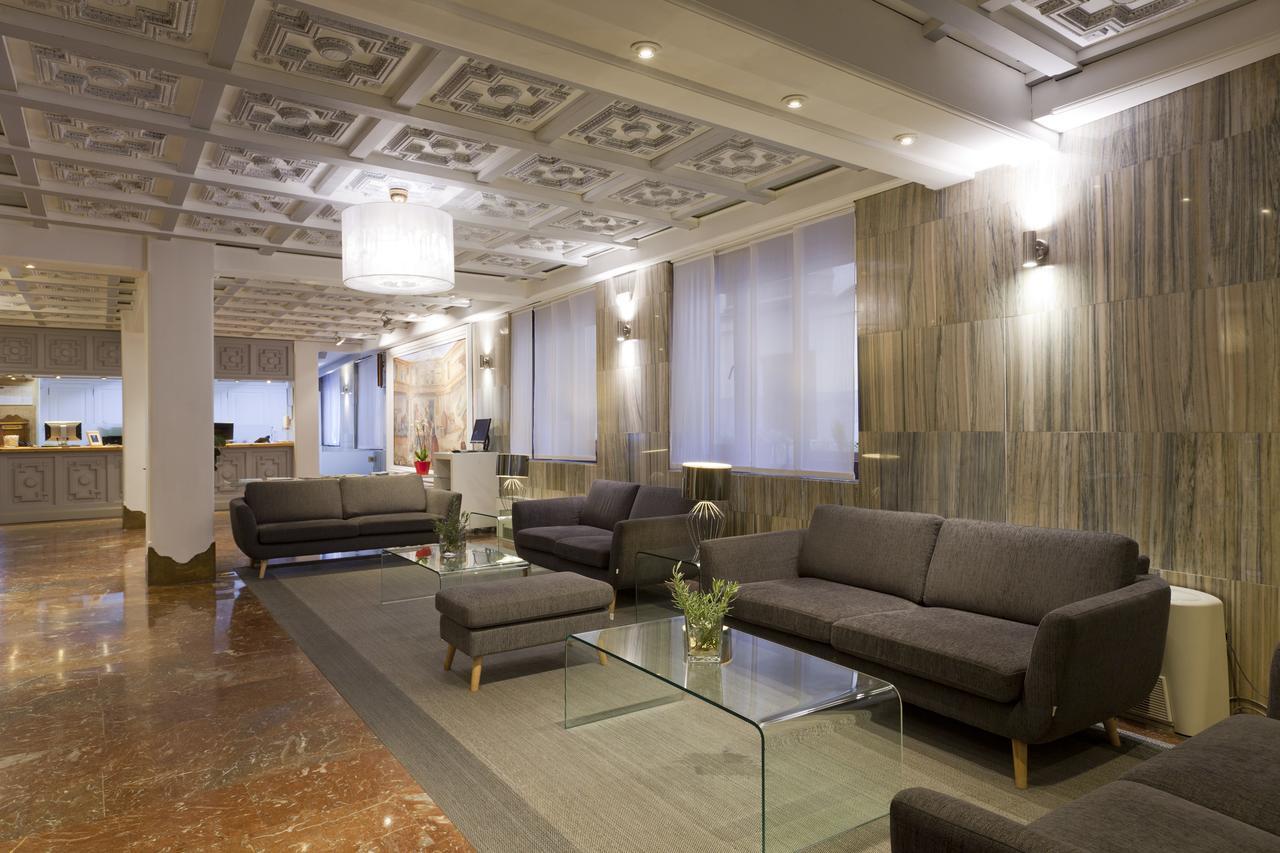 Hotel Carlos V Толедо Екстериор снимка